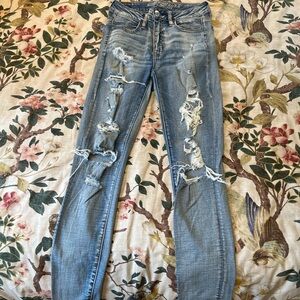 American Eagle Distressed Blue Jeans